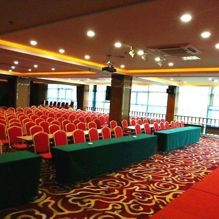 Greentree Inn Huzhou South Street Chaoyin Bridge Business Hotel Exterior photo