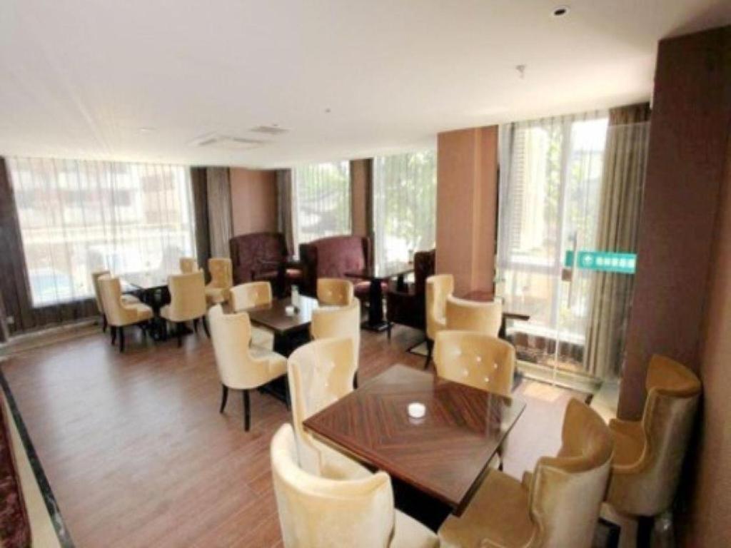 Greentree Inn Huzhou South Street Chaoyin Bridge Business Hotel Exterior photo