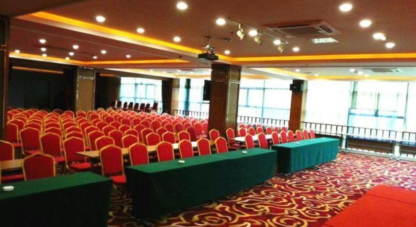 Greentree Inn Huzhou South Street Chaoyin Bridge Business Hotel Exterior photo