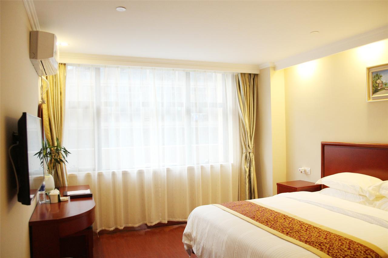 Greentree Inn Huzhou South Street Chaoyin Bridge Business Hotel Exterior photo
