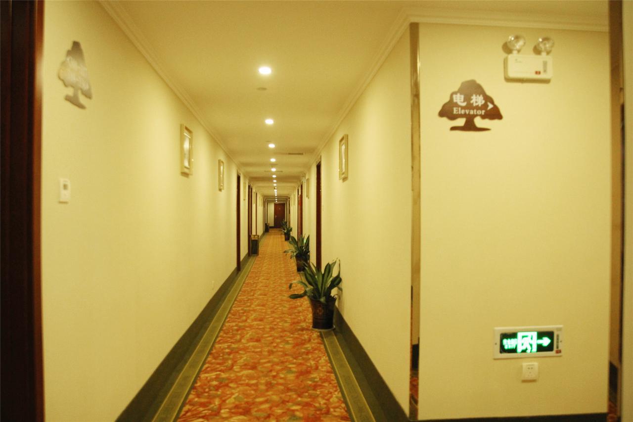 Greentree Inn Huzhou South Street Chaoyin Bridge Business Hotel Exterior photo
