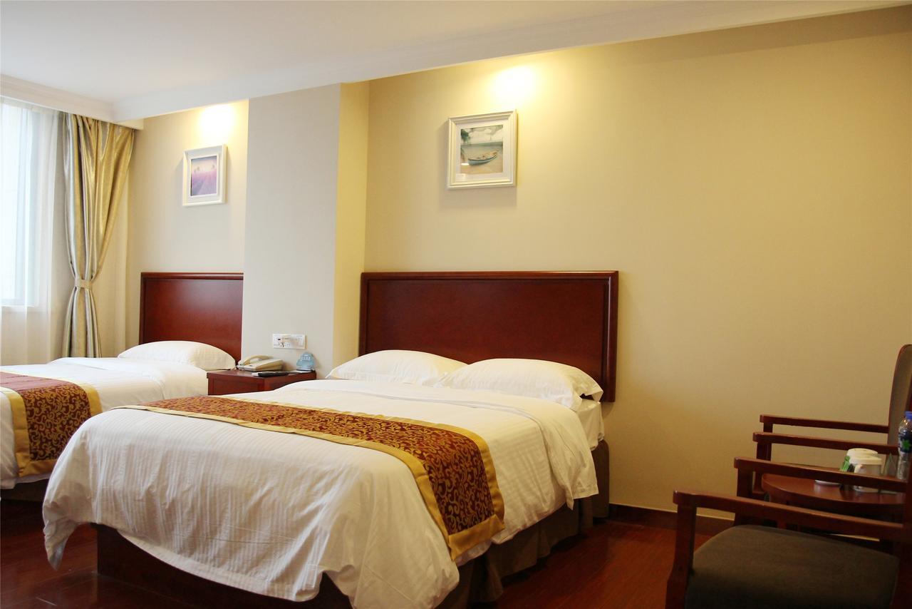 Greentree Inn Huzhou South Street Chaoyin Bridge Business Hotel Exterior photo