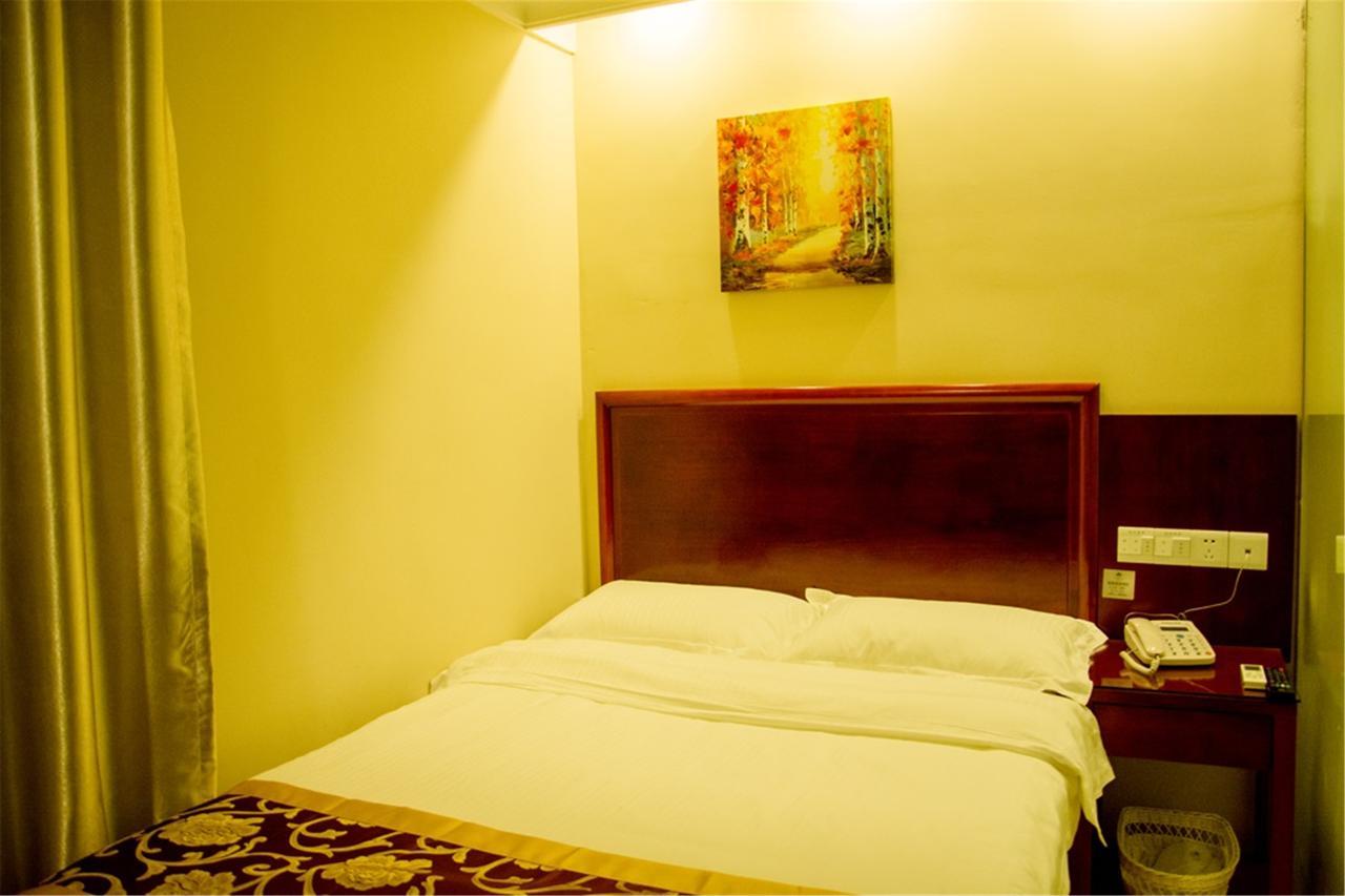 Greentree Inn Huzhou South Street Chaoyin Bridge Business Hotel Exterior photo